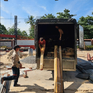 Chuẩn bị thi công nhà gỗ sân vườn gỗ thông